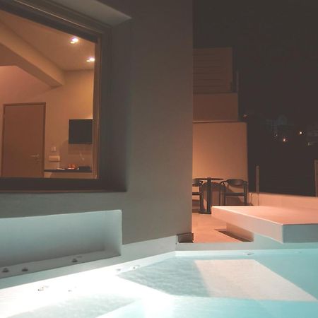 Black Diamond Suites (Adults Only) Akrotírion Dış mekan fotoğraf
