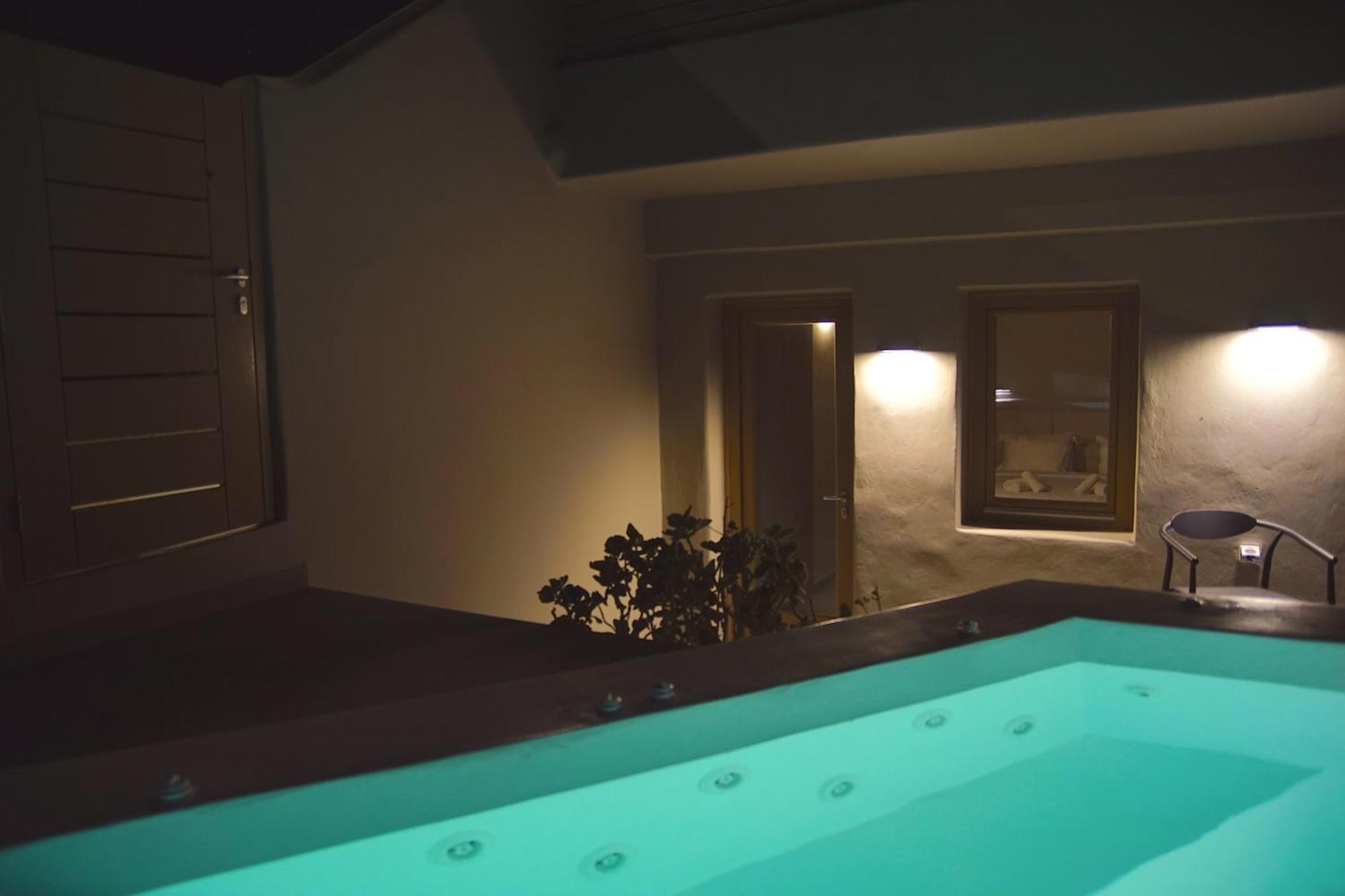 Black Diamond Suites (Adults Only) Akrotírion Dış mekan fotoğraf
